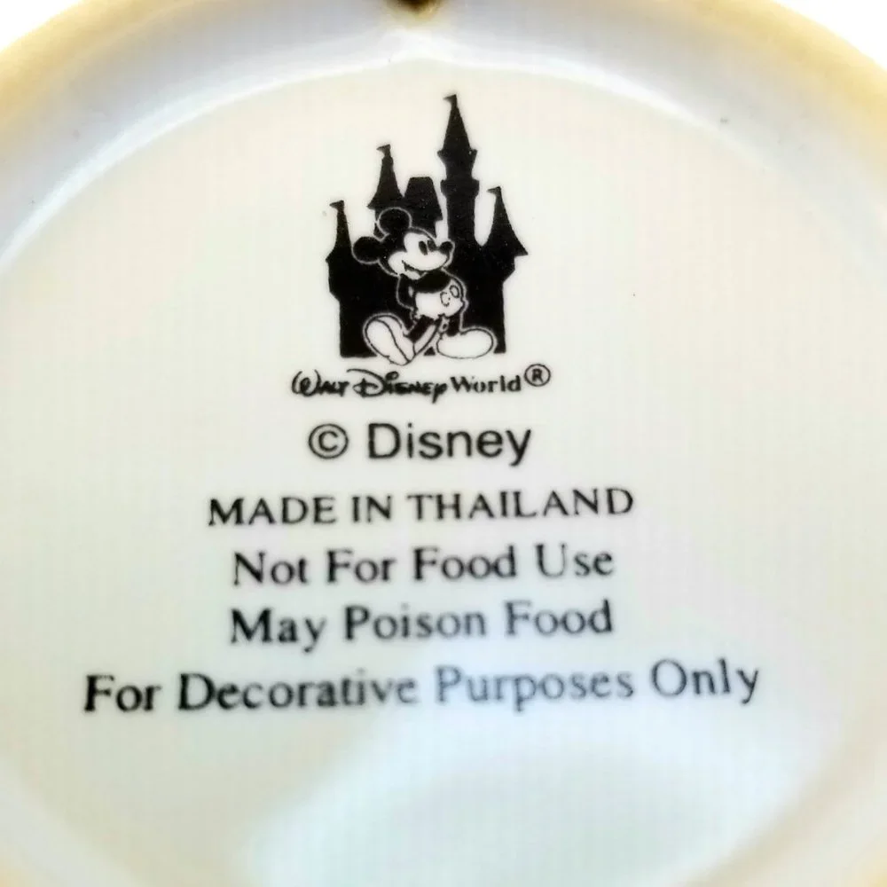 Walt Disney World Snow White “A kiss for Dopey" Mini Collectible Plate Ornament - Picture 4 of 6